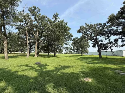 S Frederick & Wildwood Ln, Oelwein, IA 50662