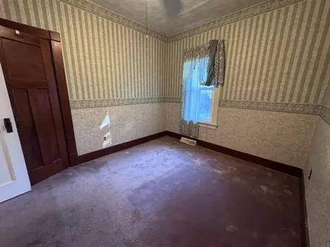 206 E Watson St, Garnavillo, IA 52049 photo 8