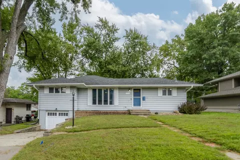 1724 Belle Ave, Cedar Falls, IA 50613