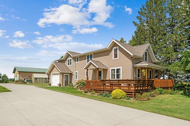 1623 Centennial Rd, Ossian, IA 52161