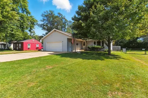 755 Fox Ave, Evansdale, IA 50707