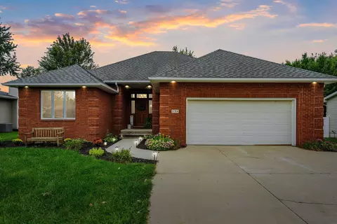 534 3 Rd St, Jesup, IA 50648