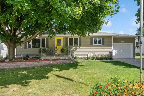 1312 1st Ave E, Dyersville, IA 52040