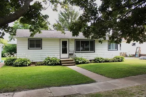 511 Brasher St, Nashua, IA 50658