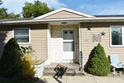 246 S Water Ave, New Hampton, IA 50659