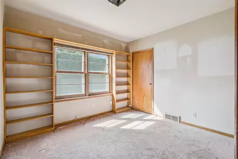 421 Cornwall, Waterloo, IA 50702 photo 14