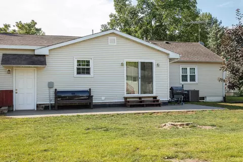 Exterior - 327 E Mindy Dr, Shell Rock, IA 50670 photo 2 of 3