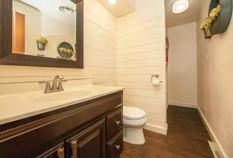 Bath - 327 E Mindy Dr, Shell Rock, IA 50670 photo 1 of 2