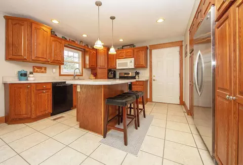 Kitchen - 327 E Mindy Dr, Shell Rock, IA 50670 photo 1 of 4