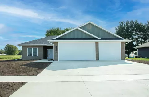 531 Hickory St, Janesville, IA 50647