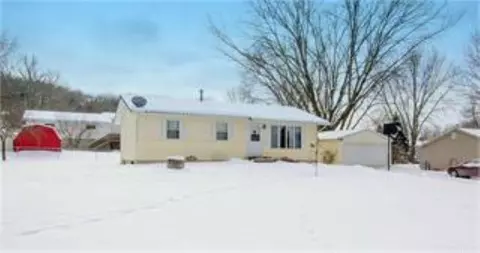 1669 260th St, Decorah, IA 52101