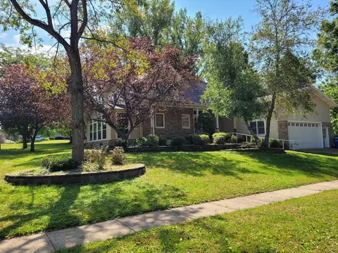 1108 3rd St NE, Oelwein, IA 50662