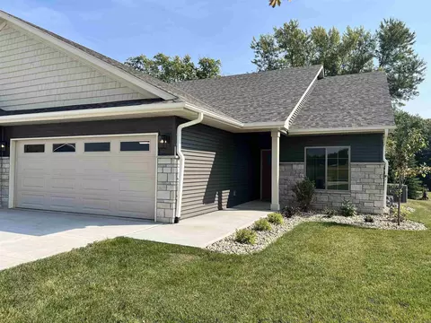 1789 Golf Course Blvd # -1, Independence, IA 50644