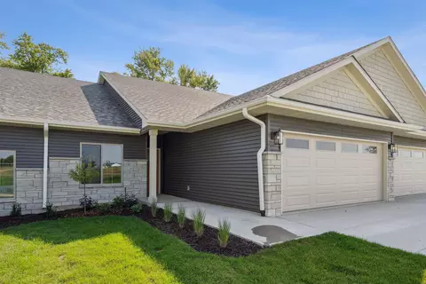 1789 Golf Course Blvd # -2, Independence, IA 50644