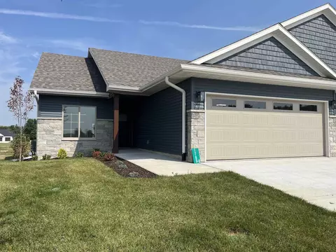 1789 Golf Course Blvd # -8, Independence, IA 50644