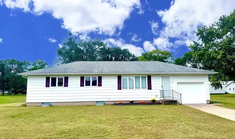 231 Mckay Ave, Waterloo, IA 50703