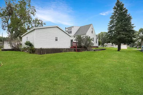 Exterior - 1123 E Ridgeway, Waterloo, IA 50702 photo 7 of 7