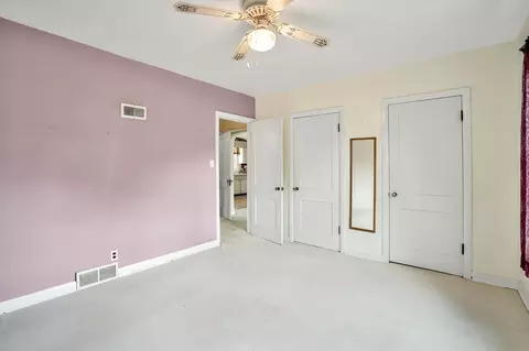 Bedroom - 1123 E Ridgeway, Waterloo, IA 50702 photo 2 of 8
