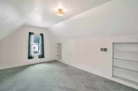 Bedroom - 1123 E Ridgeway, Waterloo, IA 50702 photo 8 of 8