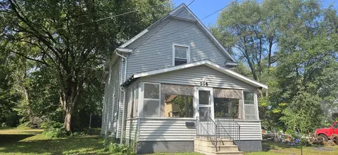 235 Jackson St, Waterloo, IA 50703