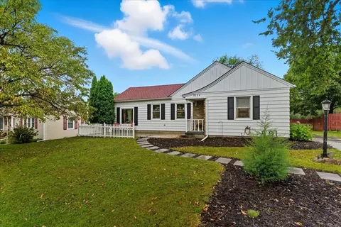 3024 W 4th St, Waterloo, IA 50701