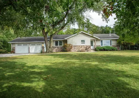 1281 270th St, Janesville, IA 50647