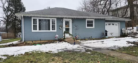 225 Aspinwall St, Nashua, IA 50658
