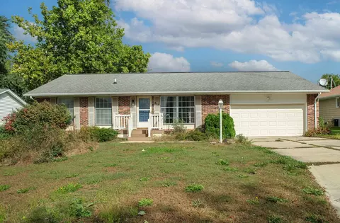 817 SE 7th St, Oelwein, IA 50662