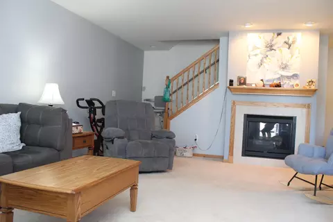 2107 Cassi Rdg, Waterloo, IA 50701 photo 5