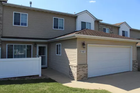 2107 Cassi Rdg, Waterloo, IA 50701