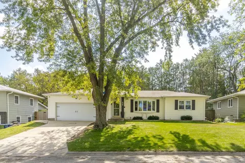 629 Jane St, Waterloo, IA 50701