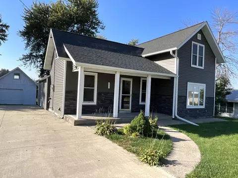 211 Fisher Ave, Ossian, IA 52161