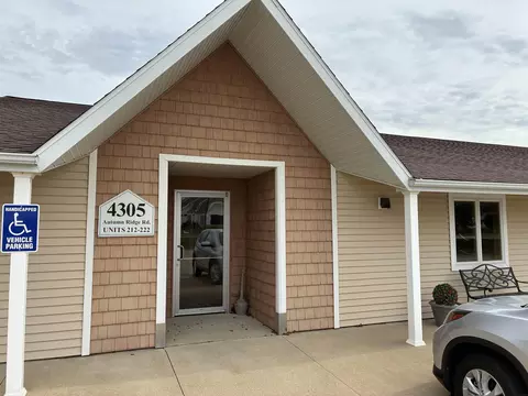 4305 Autumn Ridge Rd #216, Cedar Falls, IA 50613