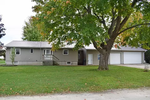 220 Pleasant St, Osage, IA 50461