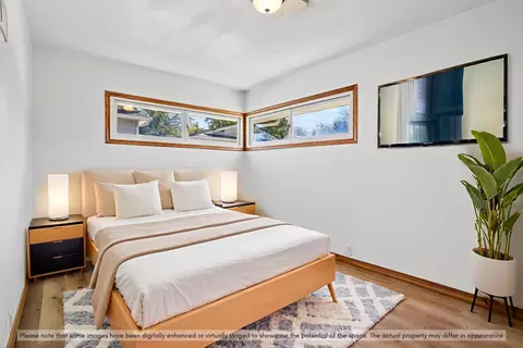 Bedroom - 1817 Rainbow Dr, Waterloo, IA 50701 photo 1 of 6