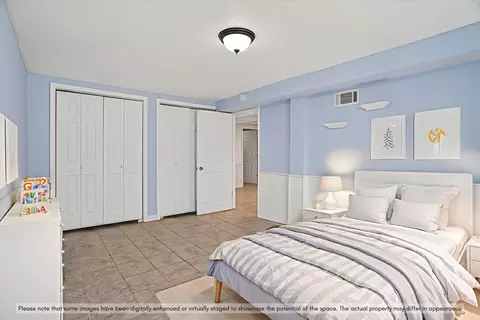 Bedroom - 1817 Rainbow Dr, Waterloo, IA 50701 photo 6 of 6