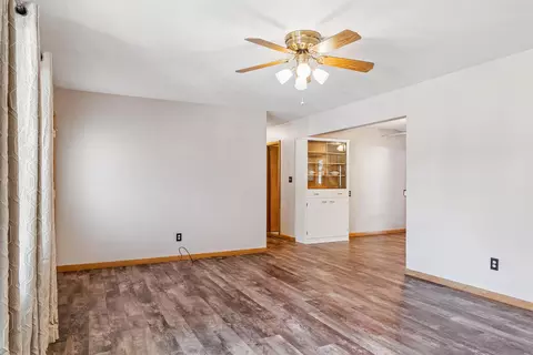 4207 Hillside Dr, Cedar Falls, IA 50613 photo 6