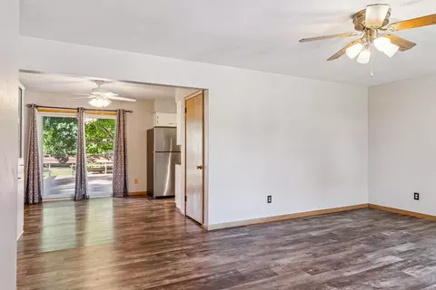 4207 Hillside Dr, Cedar Falls, IA 50613 photo 5