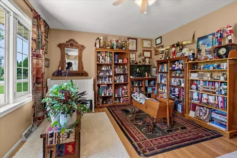 400 Elder St, Dike, IA 50624 photo 2