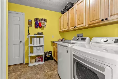 400 Elder St, Dike, IA 50624 photo 13