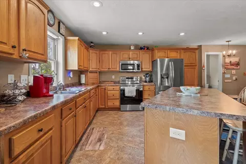 400 Elder St, Dike, IA 50624 photo 6