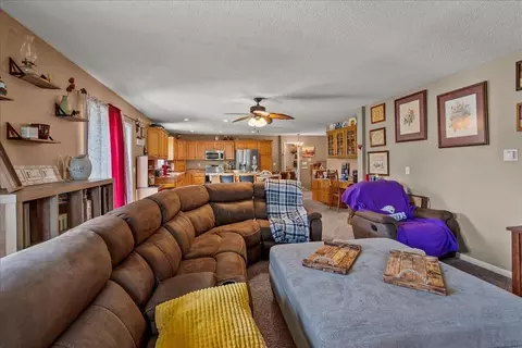 400 Elder St, Dike, IA 50624 photo 9