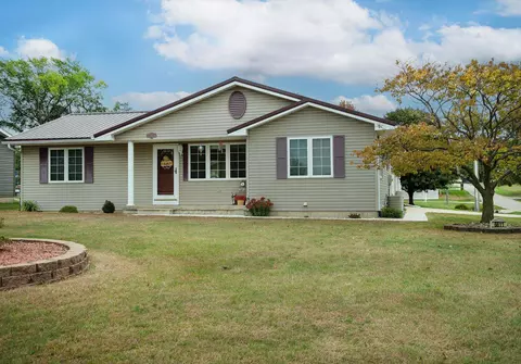 6611 Lafayette Rd, Raymond, IA 50667