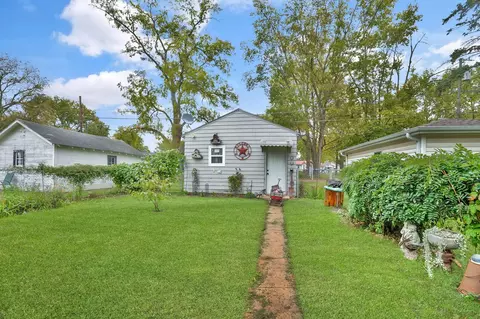 Exterior - 1129 Wallgate Ave, Waterloo, IA 50701 photo 1 of 3