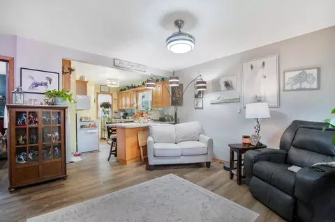 Living - 1129 Wallgate Ave, Waterloo, IA 50701 photo 1 of 1