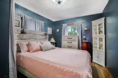 Bedroom - 1129 Wallgate Ave, Waterloo, IA 50701 photo 1 of 2