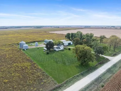 30548 160th St, Clarksville, IA 50619