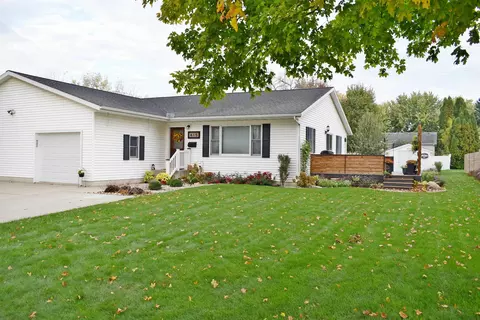 415 Park St, Osage, IA 50461