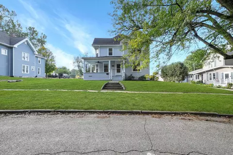 802 Park St, Reinbeck, IA 50669