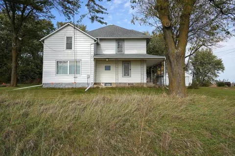 5721 E Gresham Rd, Dunkerton, IA 50626 photo 2